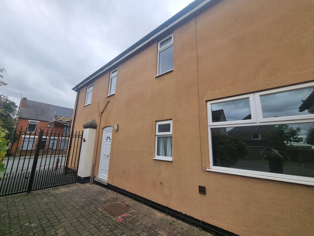 3-bed semi-detached on St. Johns Road, Cannock, £300,000