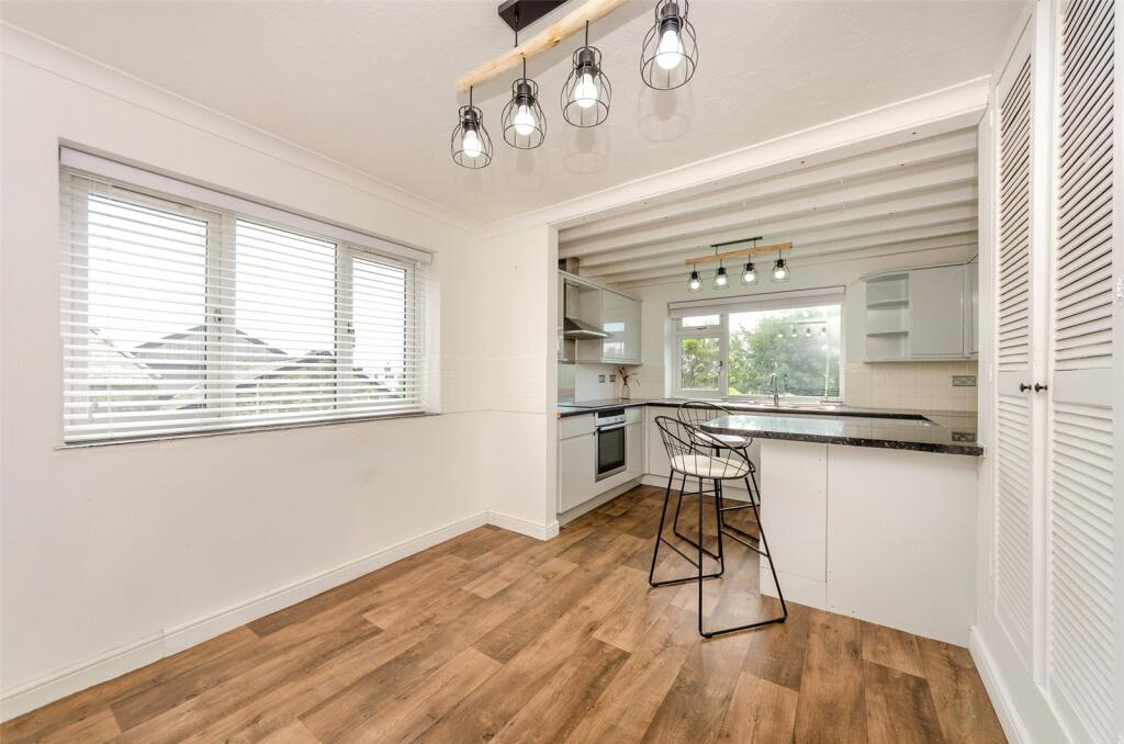 Criccieth, Gwynedd, LL52 photo 4