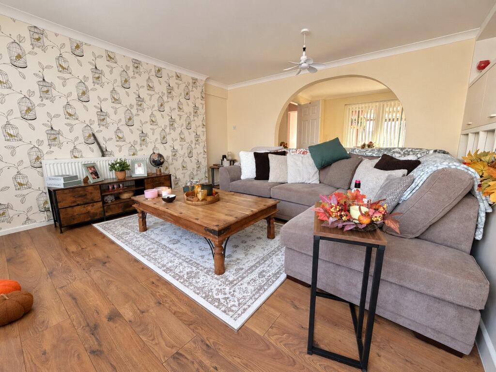 House in Swindon - View 4