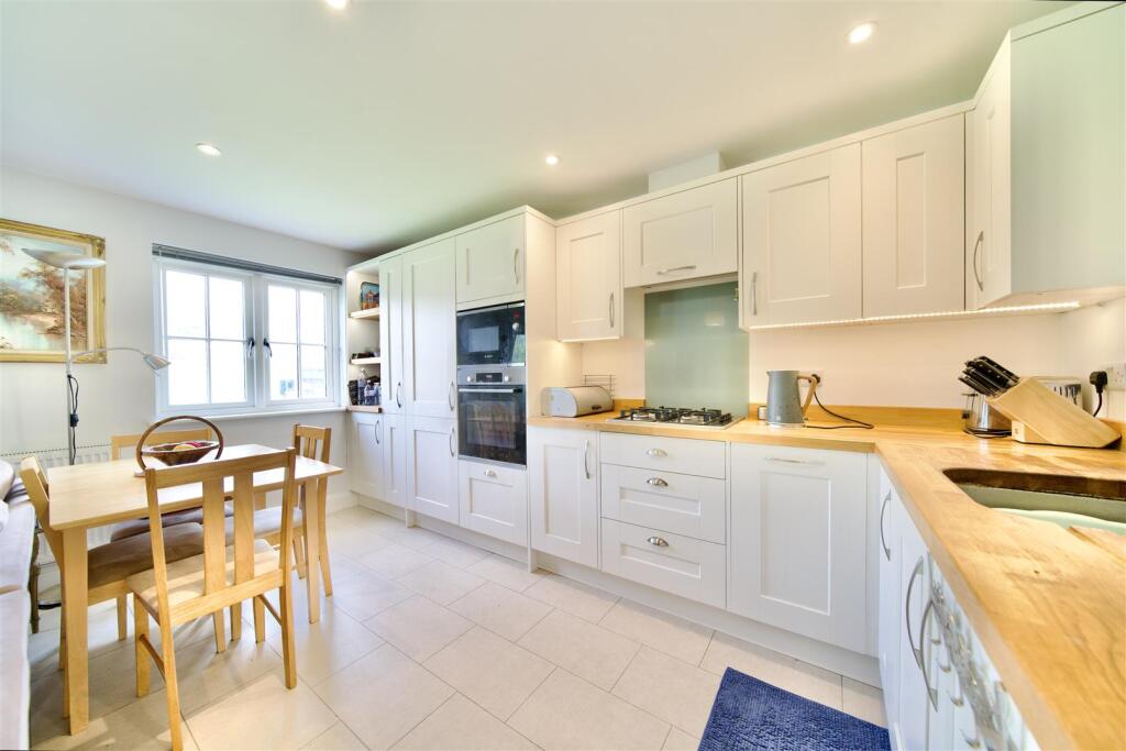 House in Bridport, Dorset - View 4