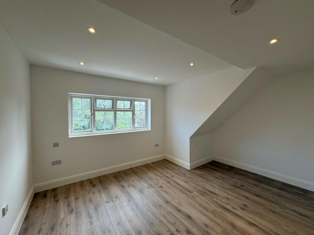 Apartment in St Albans - More