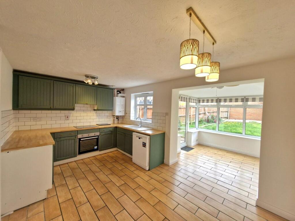 Riverstone Way, Hunsbury Meadows, Northampton NN4 photo 2