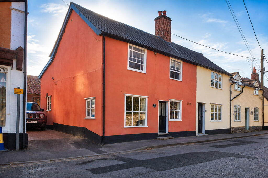 Main image of property: Tun Cottage, Bildeston