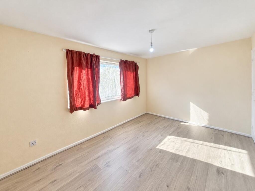 House in Stevenage - View 4