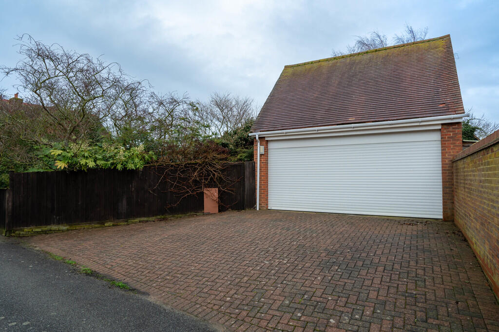 Candlet Grove, Felixstowe photo 4
