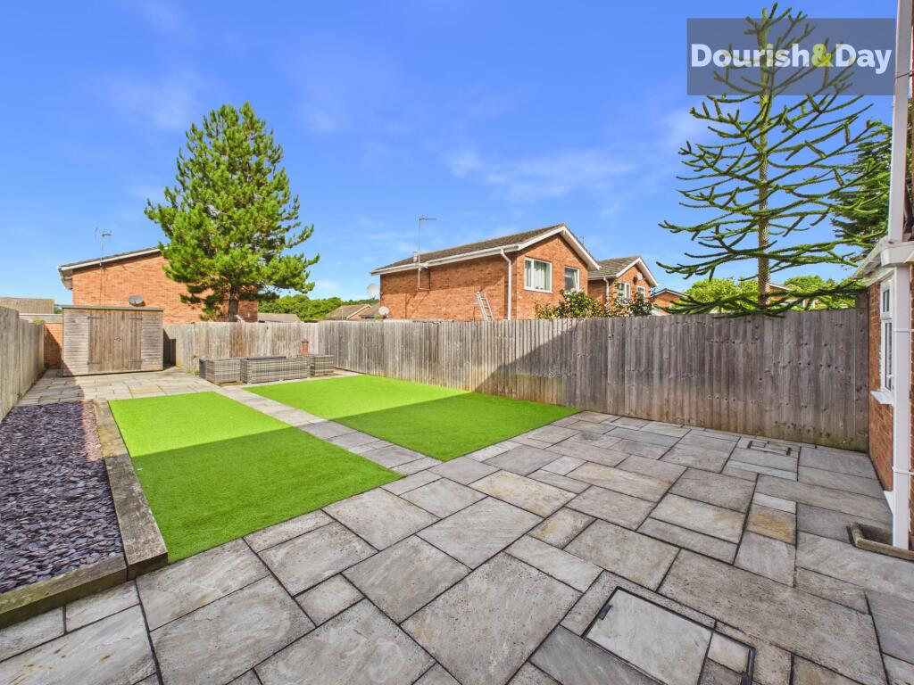 House in Stoke-on-Trent - View 4