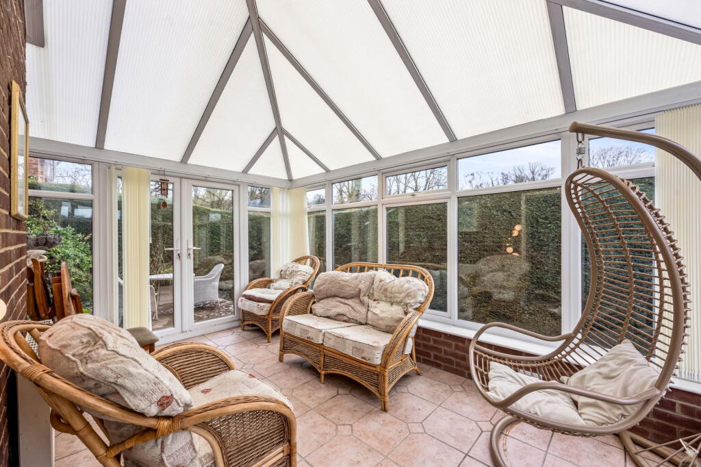 Shepherds Walk, Hassocks, West Sussex, BN6 8EB photo 4