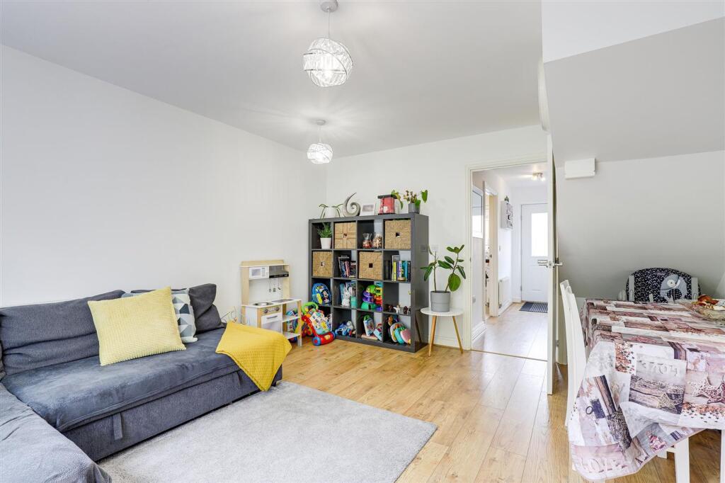 House in Nottingham - View 4