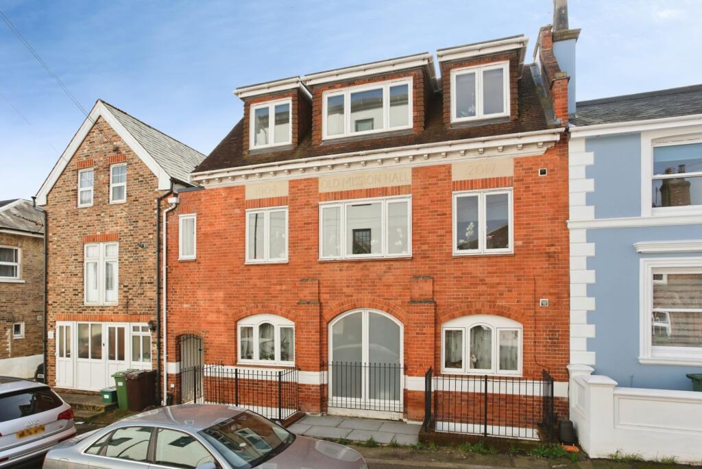 Main image of property: Hill Street, Tunbridge Wells, Kent, TN1