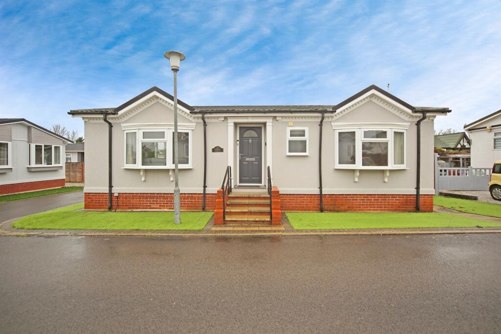 Main image of property: Sunset Drive, Dodwell, Stratford-Upon-Avon