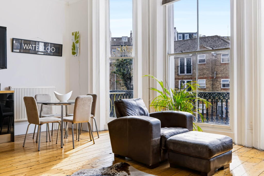 Apartment in Brighton - More