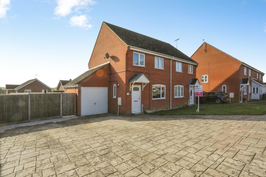 Main image of property: Swan Close, STOWMARKET