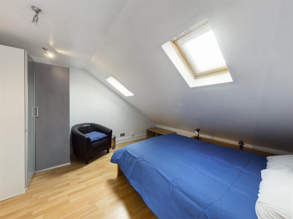 Apartment in Harrow - View 4
