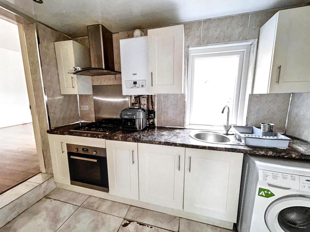 Apartment in Newcastle upon Tyne - View 2