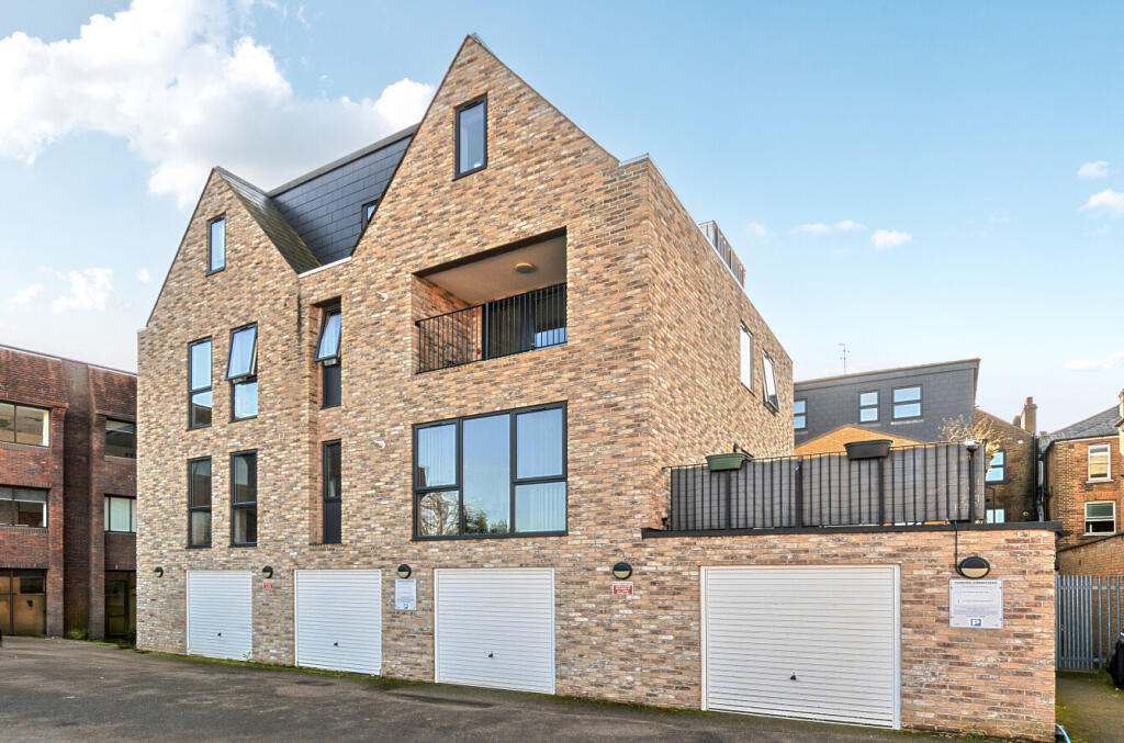 Main image of property: High Street, Walton-on-Thames, Surrey, KT12