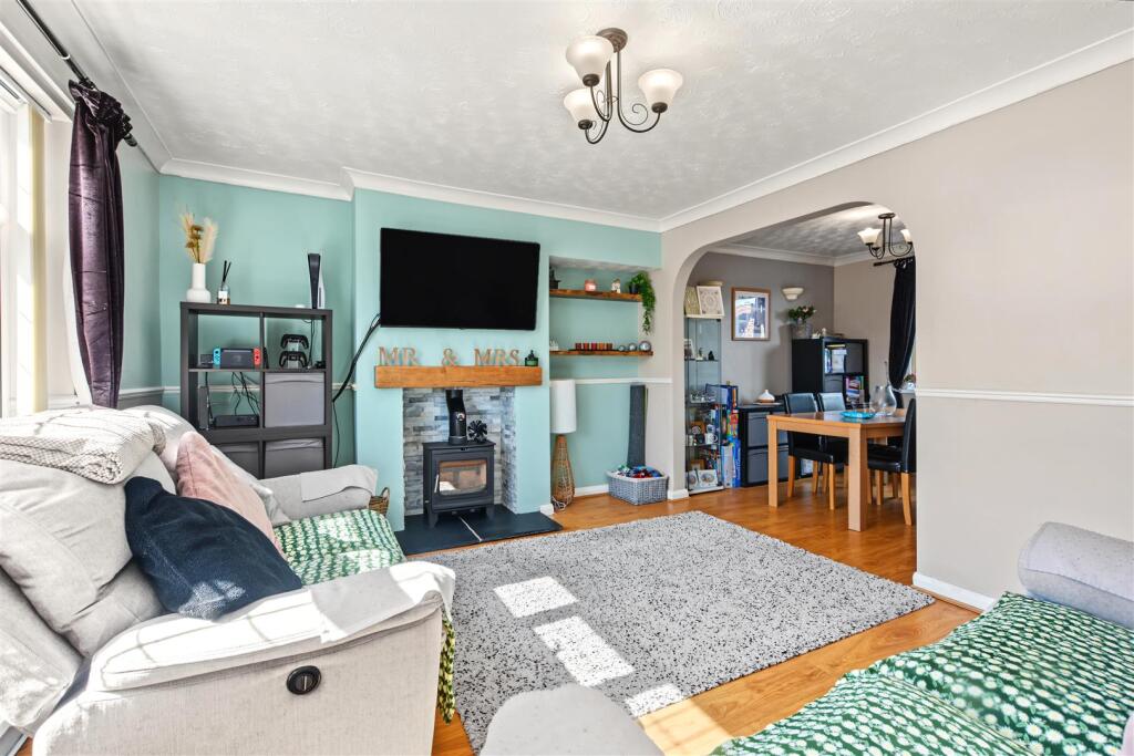 House in Nottingham, Sandiacre - More