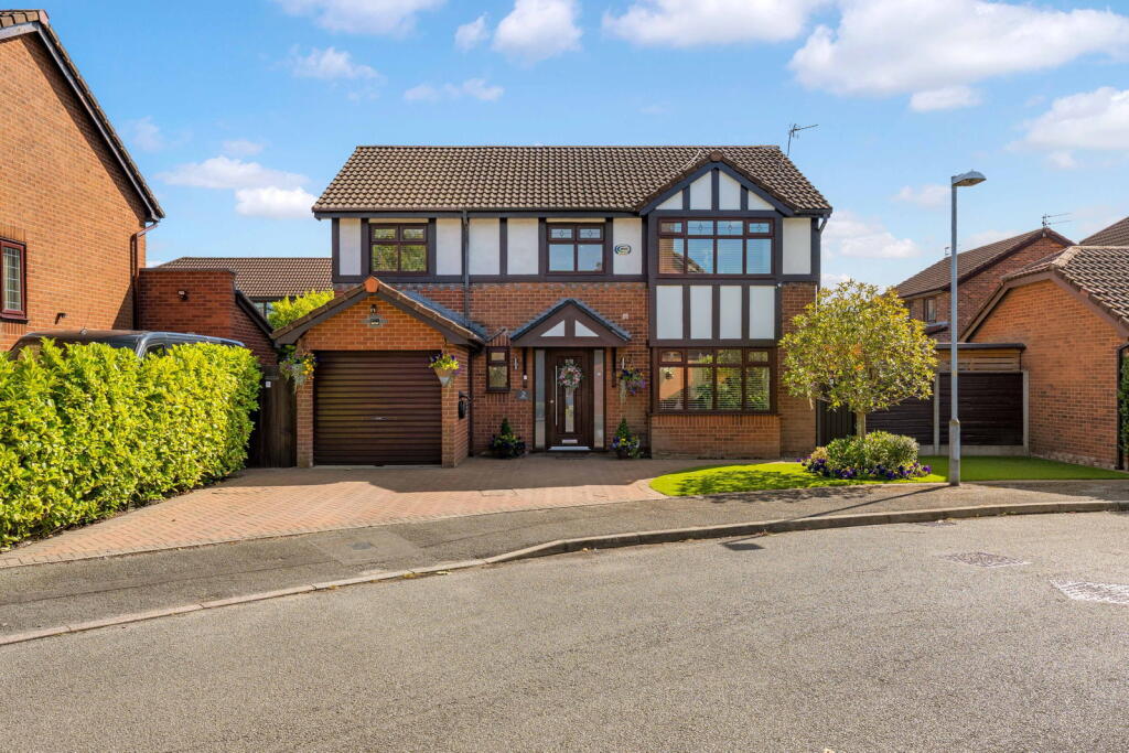 Main image of property: Thornway, Worsley, M28 1YS
