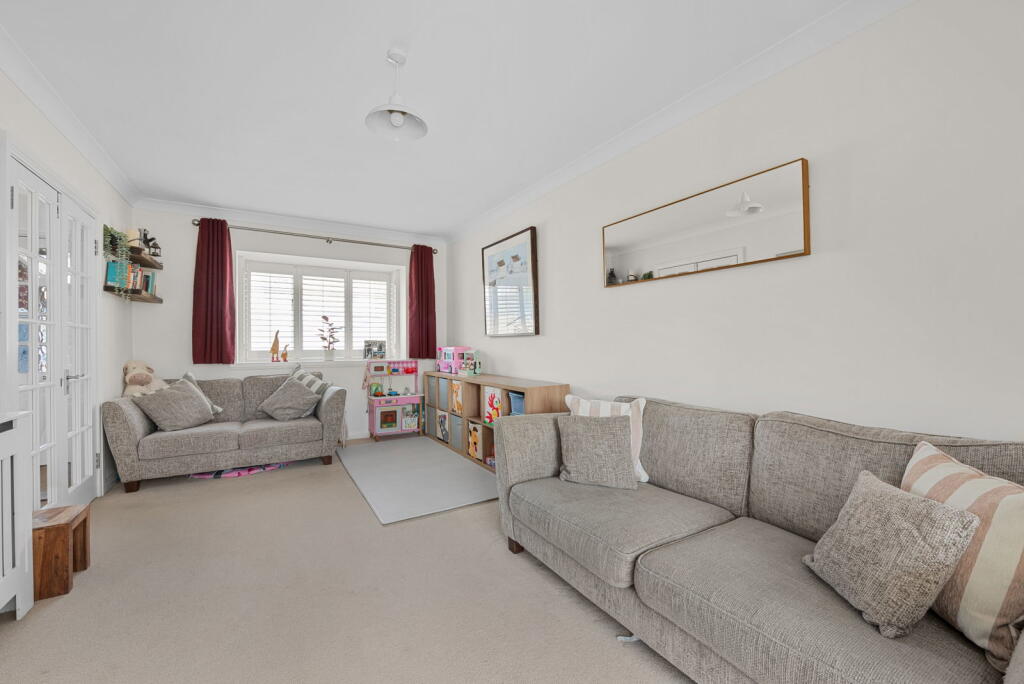Woodside, West Horsley, Surrey, KT24 6NA photo 4
