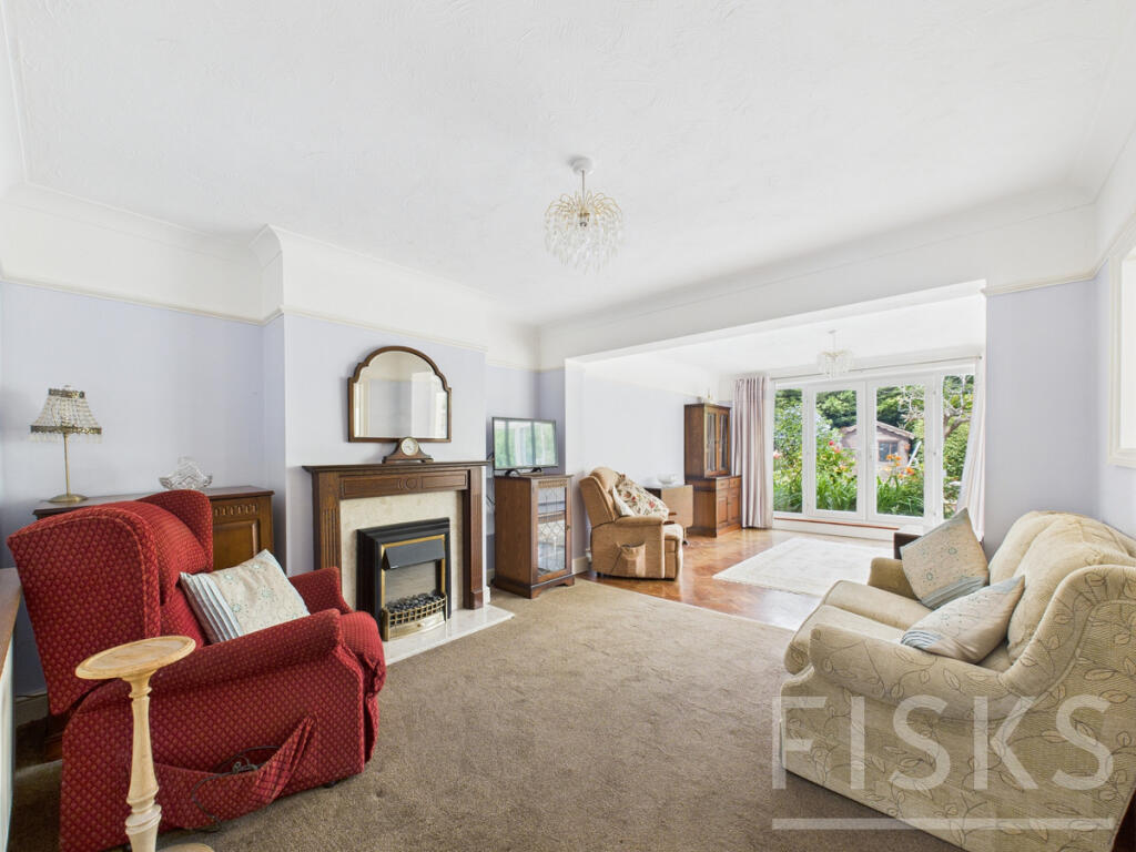 Oak Road, Canvey Island, SS8 photo 4