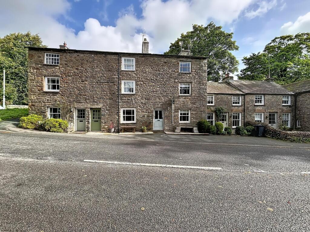 Main image of property: Settlebeck Cottage , Sedbergh
