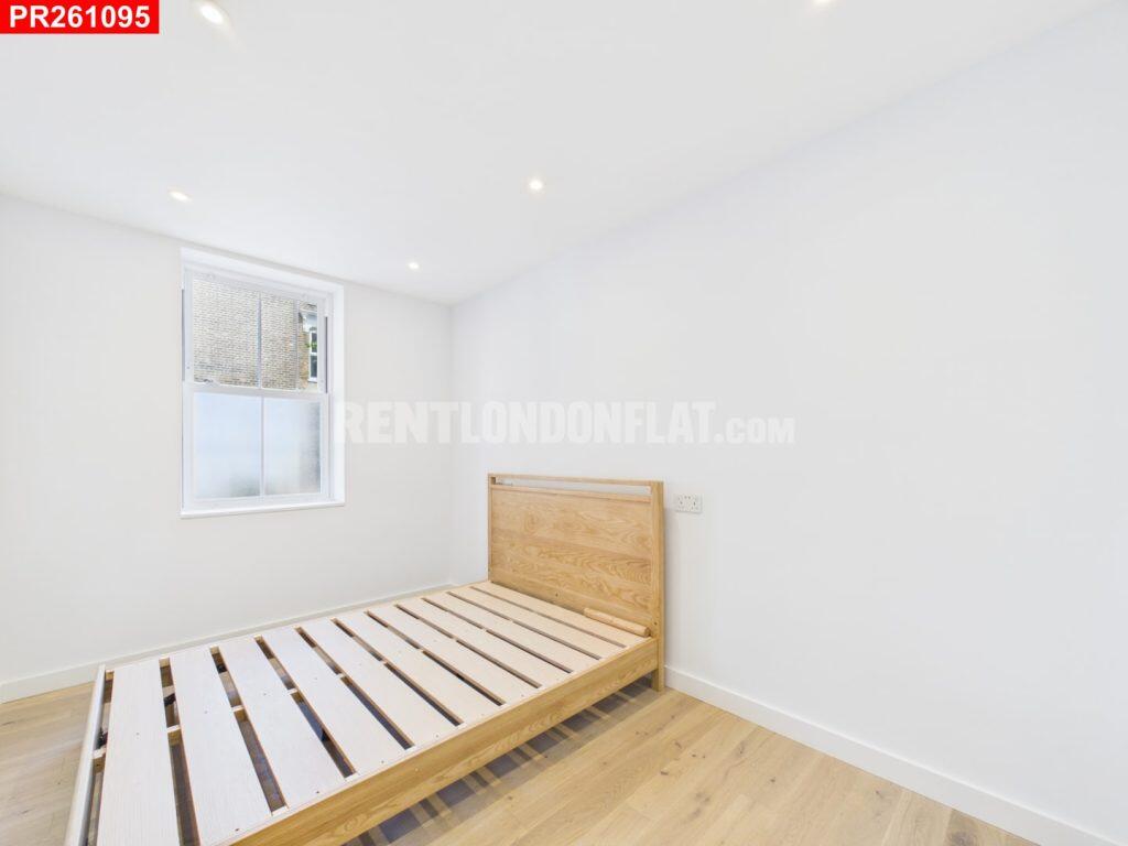 Main image of property: Hackney Downs – 4 Bedrooms Flat