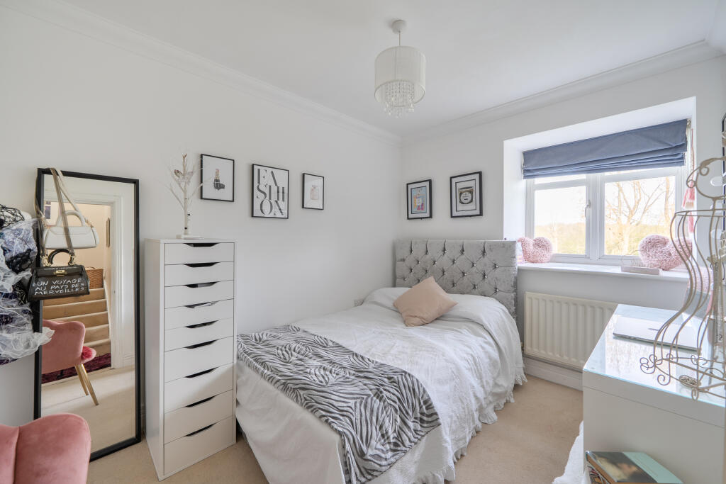 House in Tandridge, Farleigh, Chelsham and Farleigh - View 5