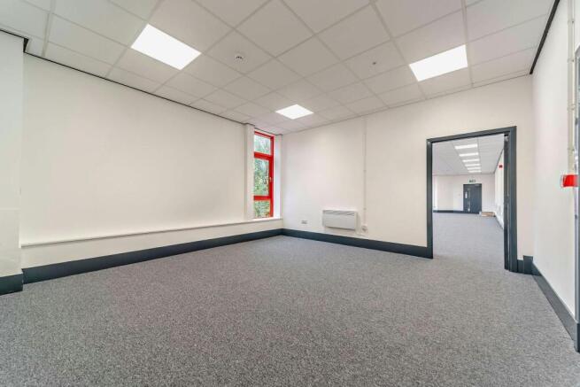 8705118-interior02-800.jpg