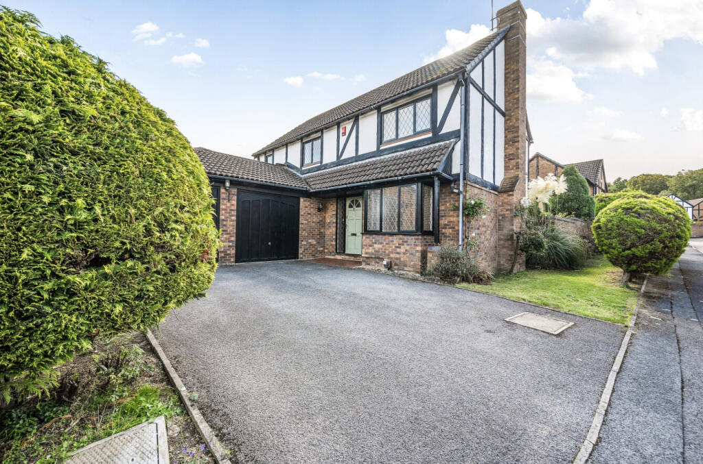 Main image of property: Dorset Way, Wokingham, Berkshire