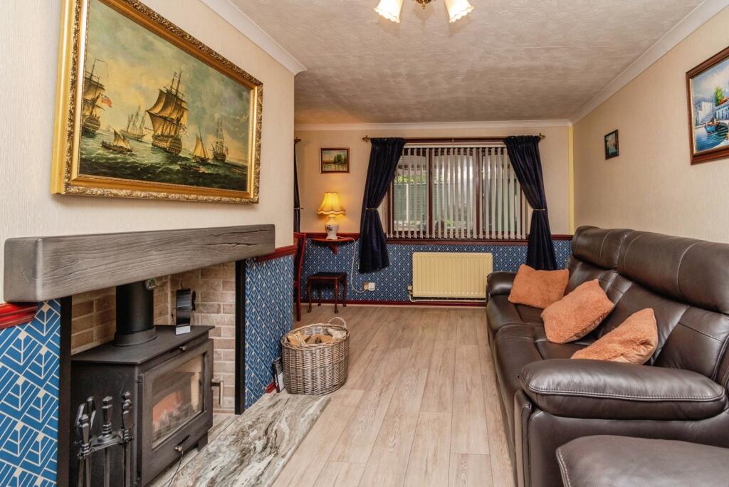 House in South Staffordshire, Shareshill - More