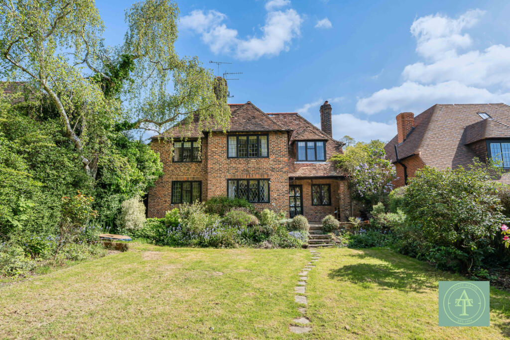 Main image of property: Deansway, Hampstead Garden Suburb, London, N2