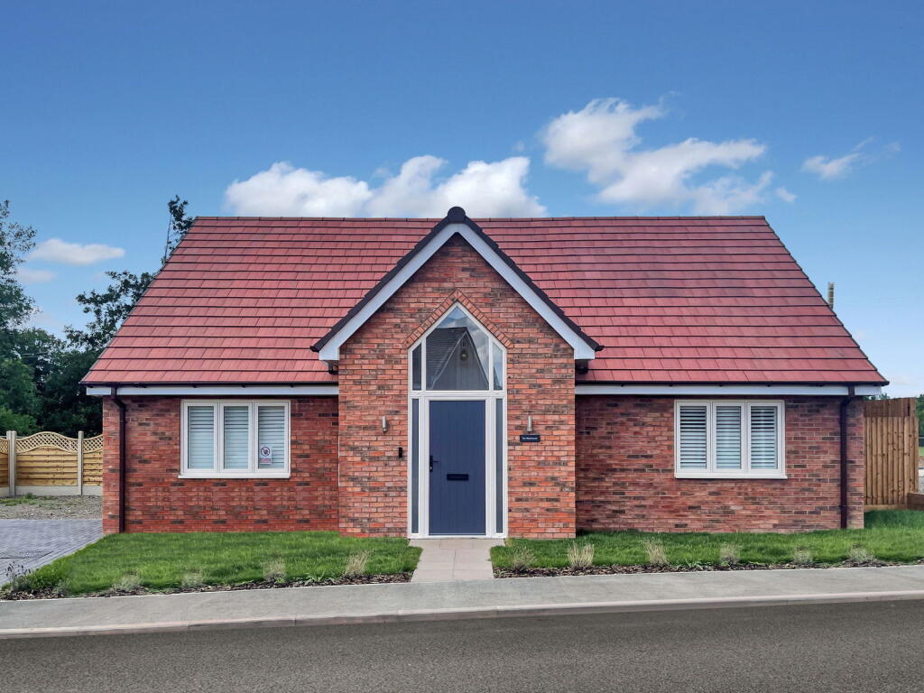 Main image of property: Mayfield Farm, Henley-In-Arden, Warwickshire, B95 5JJ