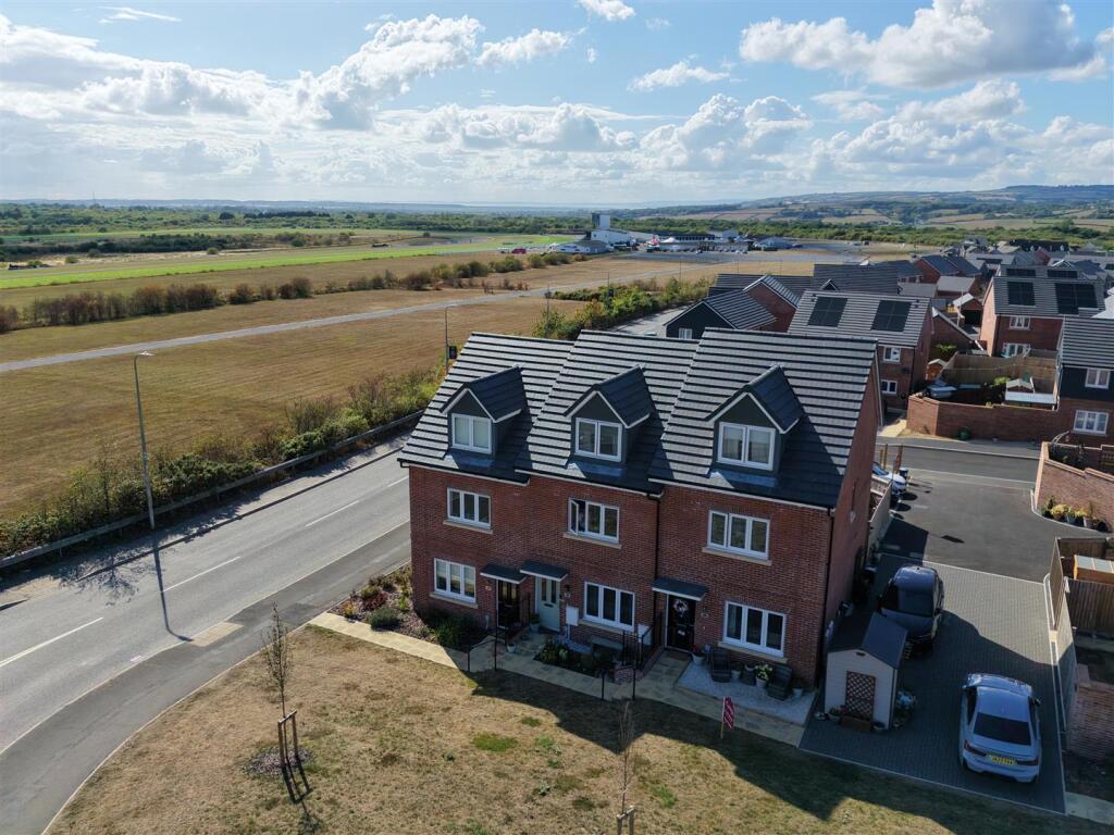 Main image of property: Ffordd Brynderi, FFos Las, Kidwelly