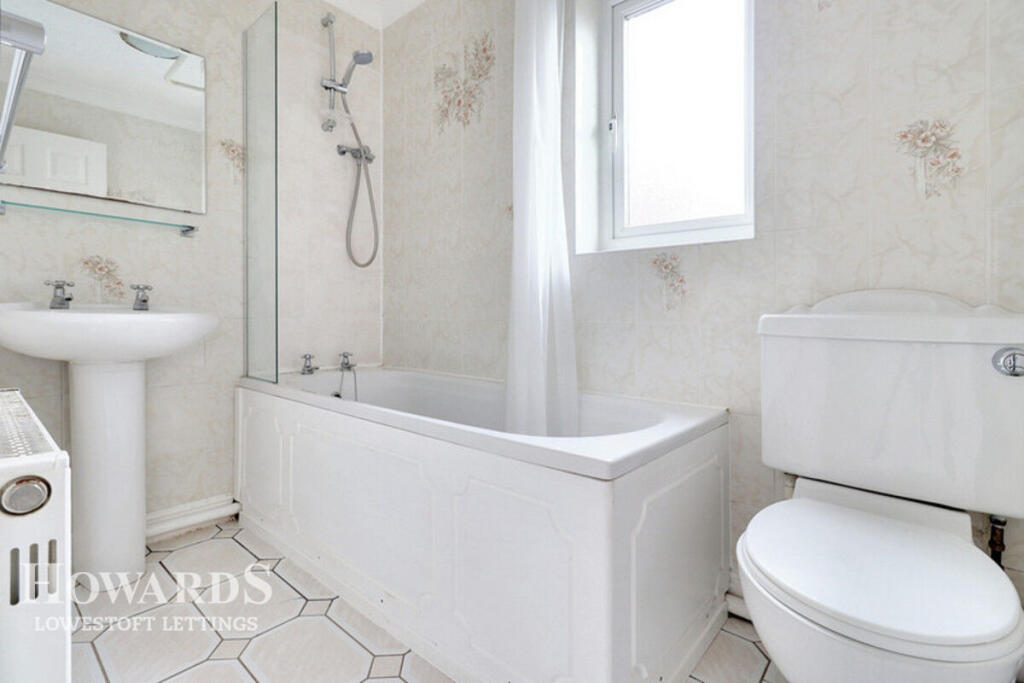 Main image of property: Colsterdale, LOWESTOFT