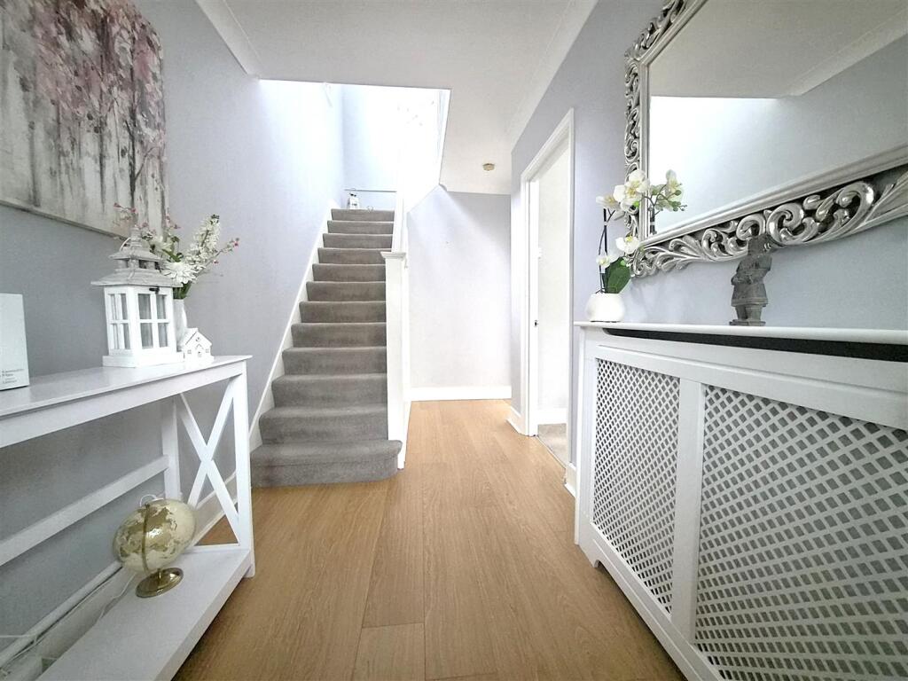 Heathside Avenue, Bexleyheath photo 2