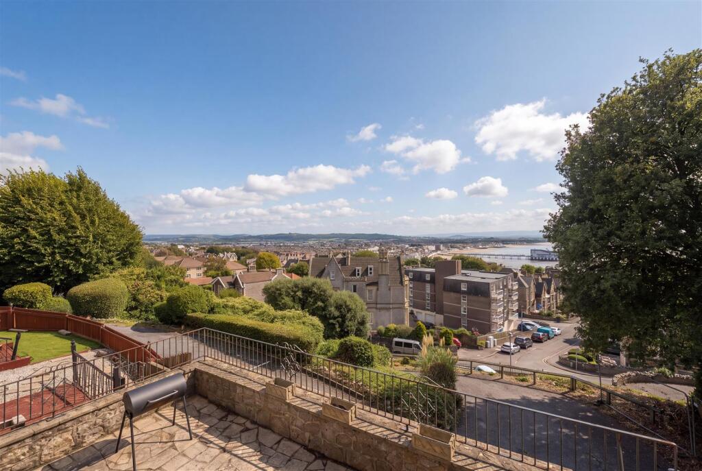Apartment in Bristol - View 5