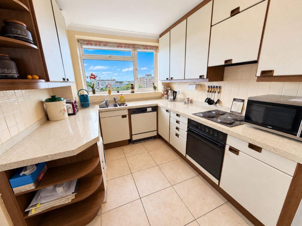 Apartment in Bournemouth - View 5