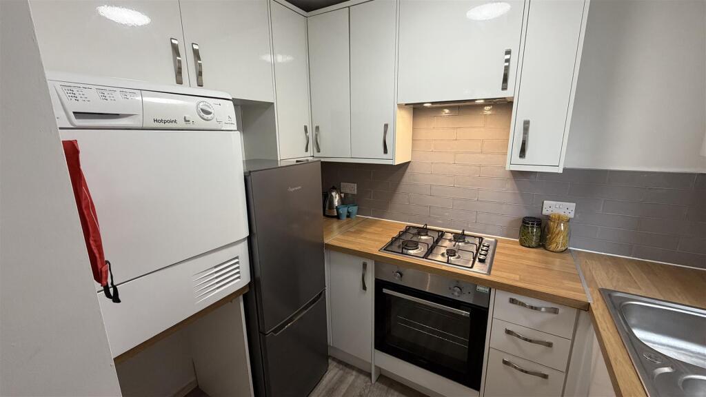 Apartment in Manchester - View 5