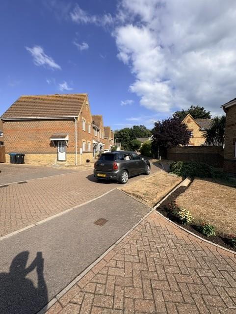 Moyes Close, Cliffsend, Ramsgate photo 3