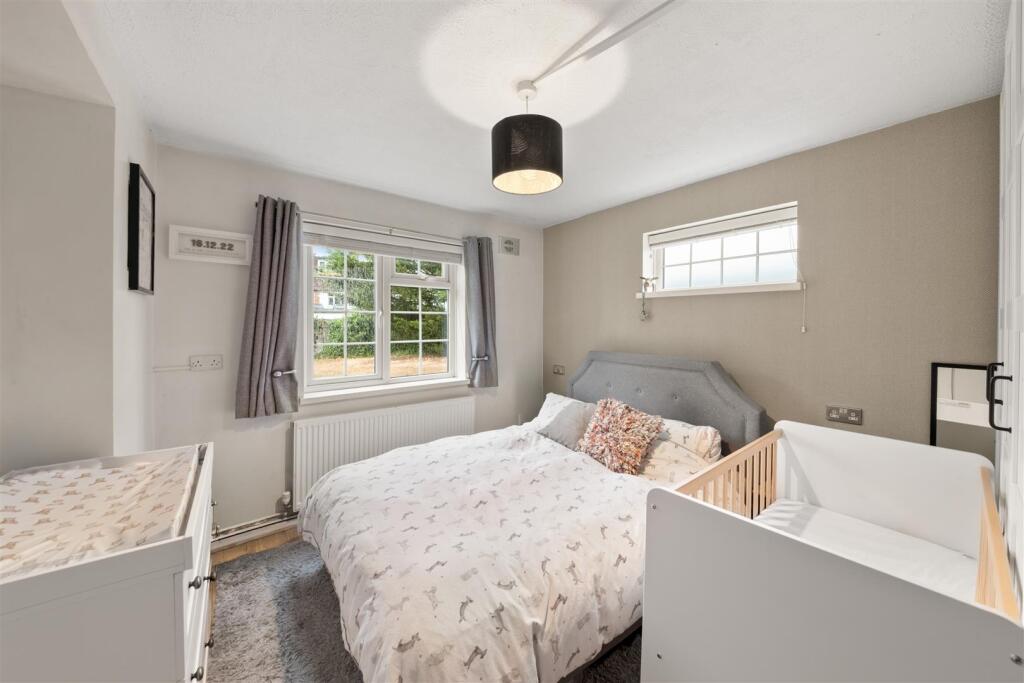Apartment in London - View 3