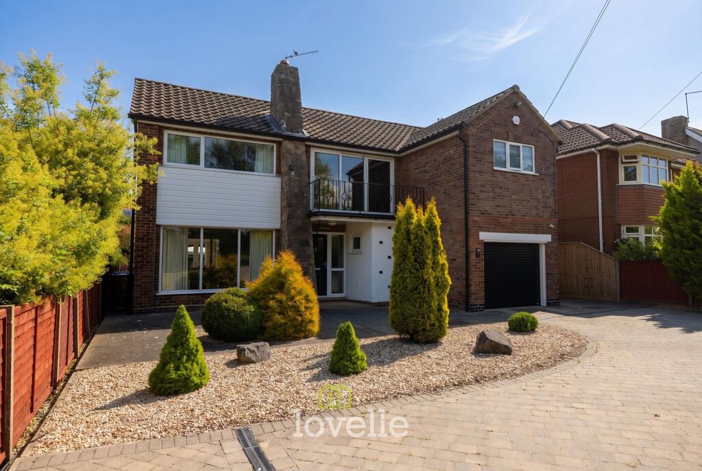 House in Grimsby, Healing - View 2