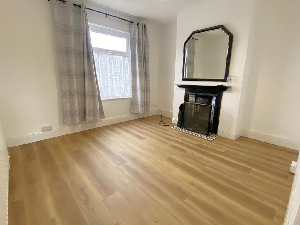House in Clacton-on-Sea, Great Clacton - View 2