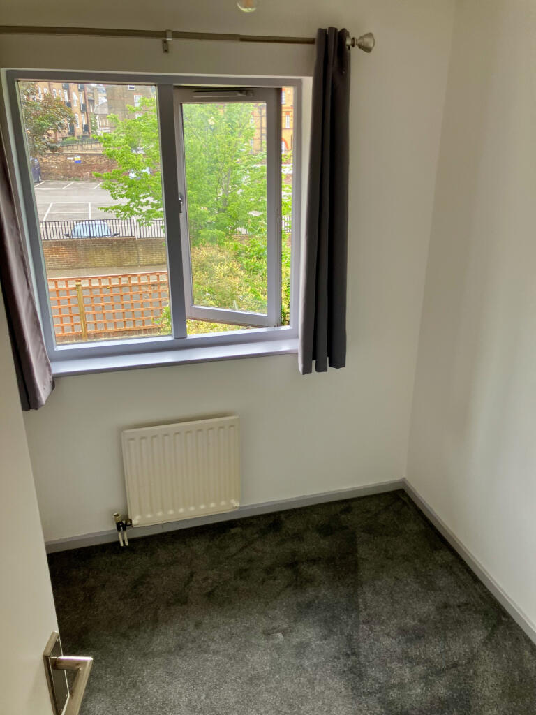 2 bedroom terraced house for rent