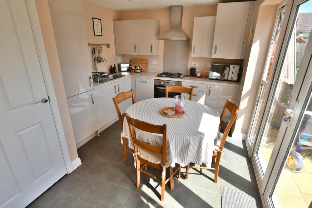 Samways Close, Wimborne, BH21 2GB photo 2