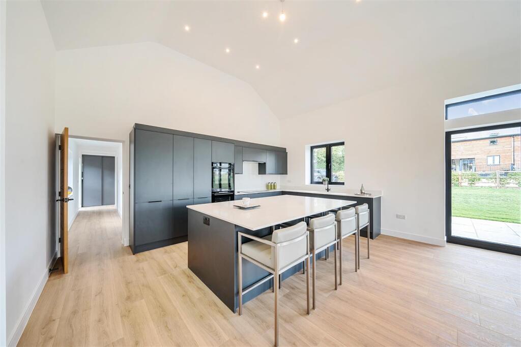 Main image of property: Begwary