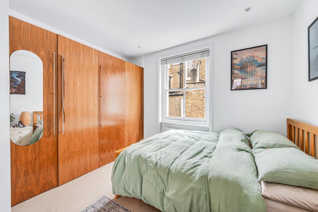 House in London, West Kensington - More