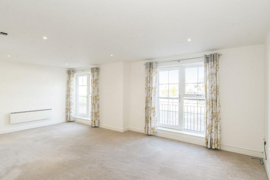 St. Marys Road, Market Harborough photo 2