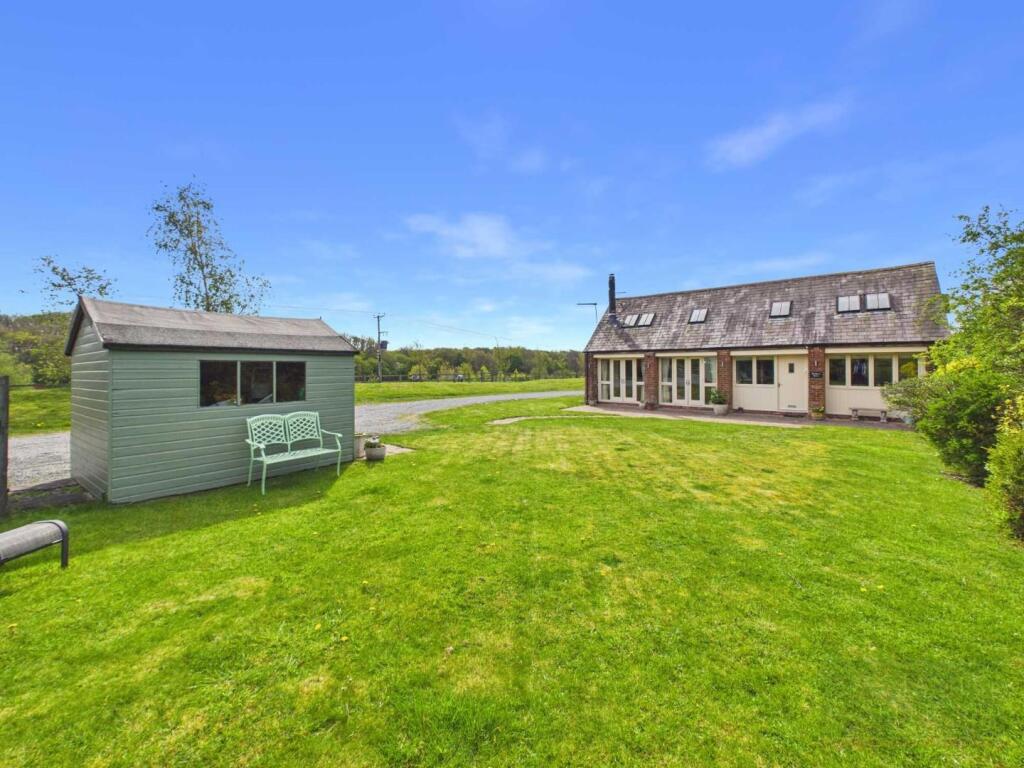 Badger's Barn, Burroughs Road, Ratby, Leicestershire photo 3