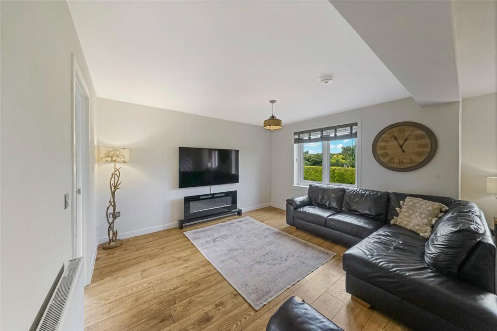 Blaeshill Road, Mossneuk, East Kilbride, South Lanarkshire, G75 photo 3