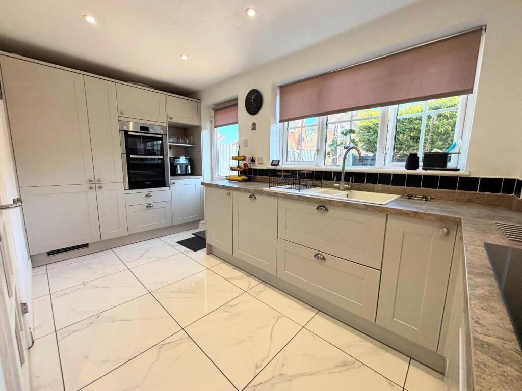 Fosberry Close, Wootton Fields, Northampton NN4 photo 5