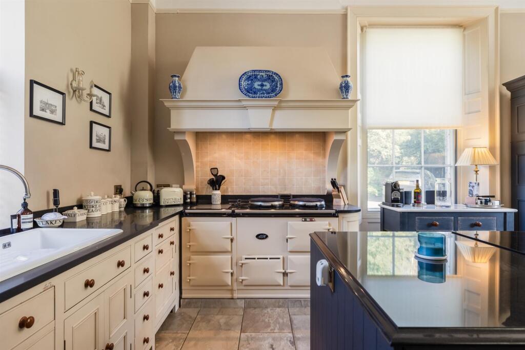 House in York - View 4